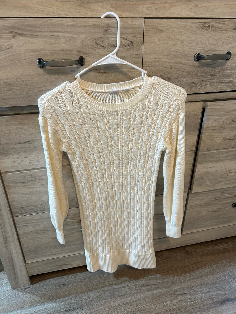 GAP Cream Cable-Knit Crewneck Sweater